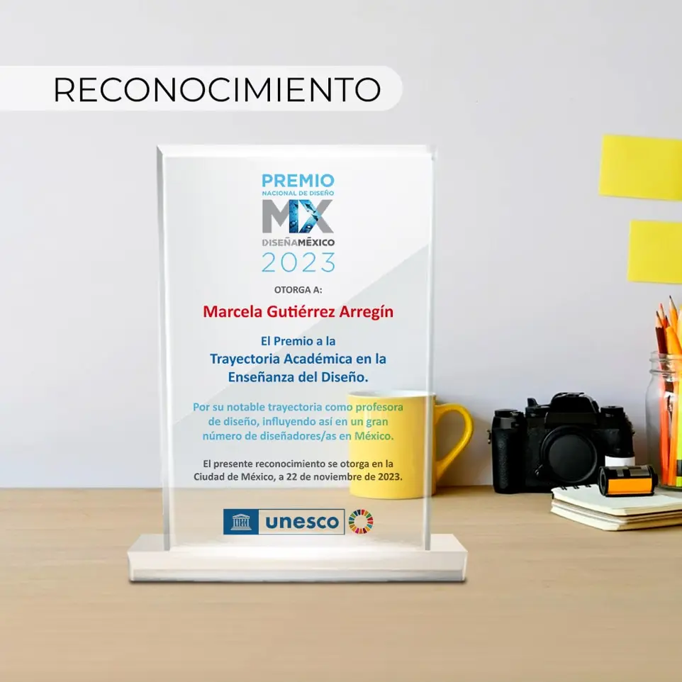 Somos fabricantes de portamenus y más