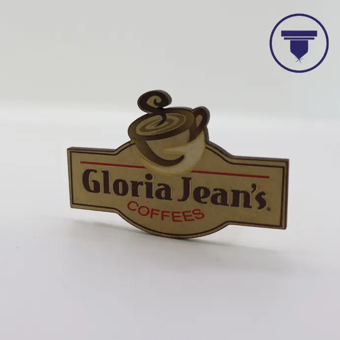 GAF-06 Gafete de MDF  (Sin impresión, Broche de Alfiler de seguridad)